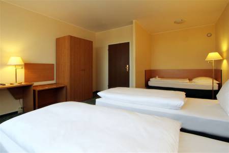 Comforthotel Lichtenberg Zimmerbeispiel (Dreibettzimmer)