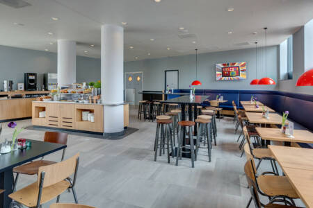 Meininger Hotel Amsterdam Amstel Frühstücksraum