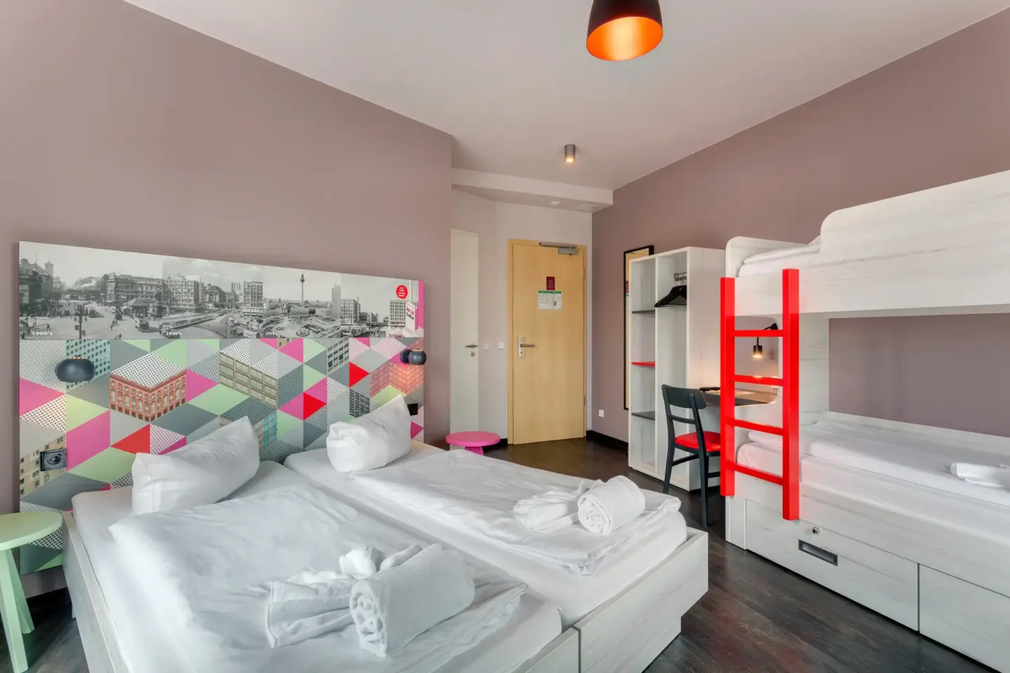 Klassenfahrt Berlin - moderne Mehrbettzimmer