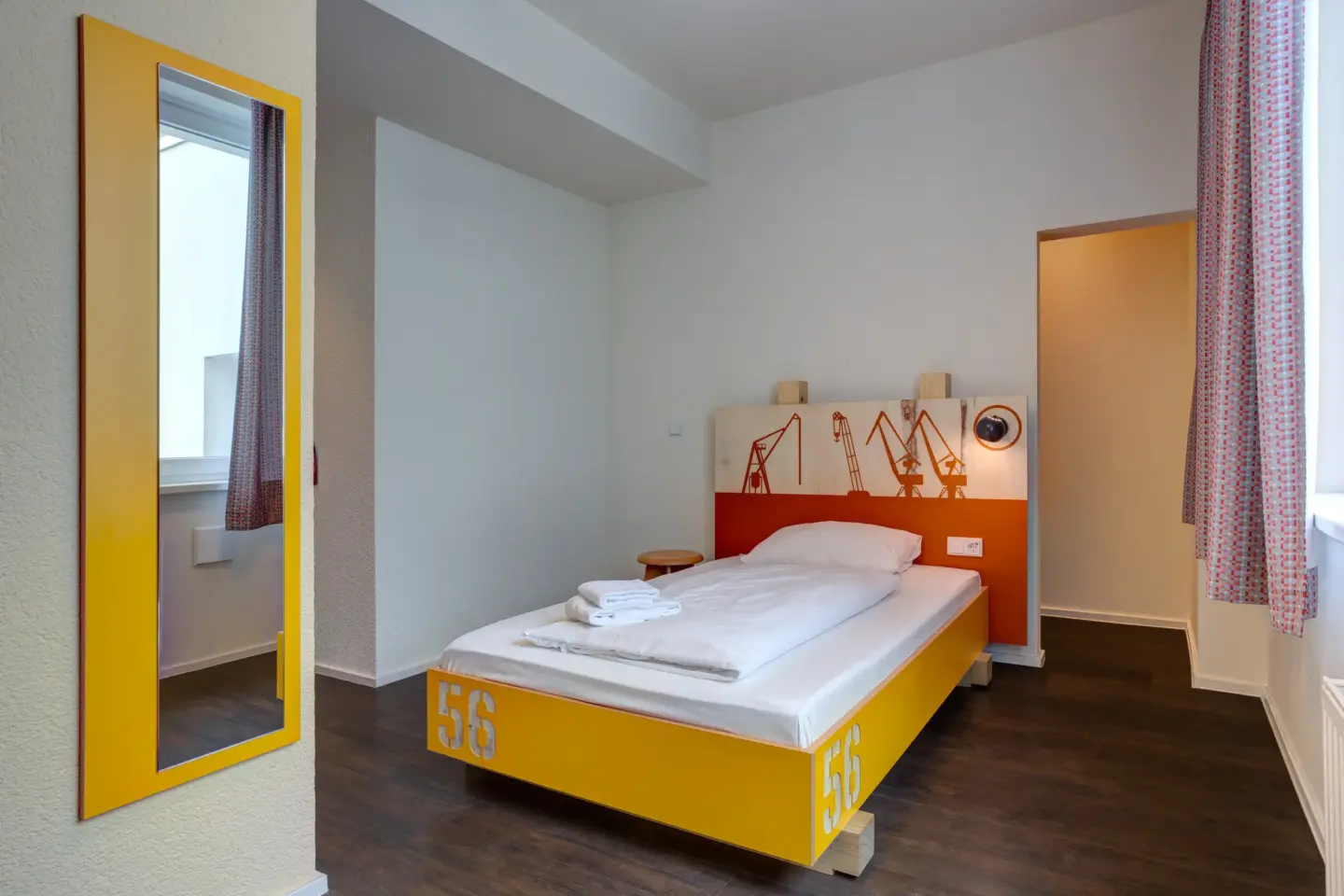 Klassenfahrt Hamburg - Zimmer mit Einzelbett