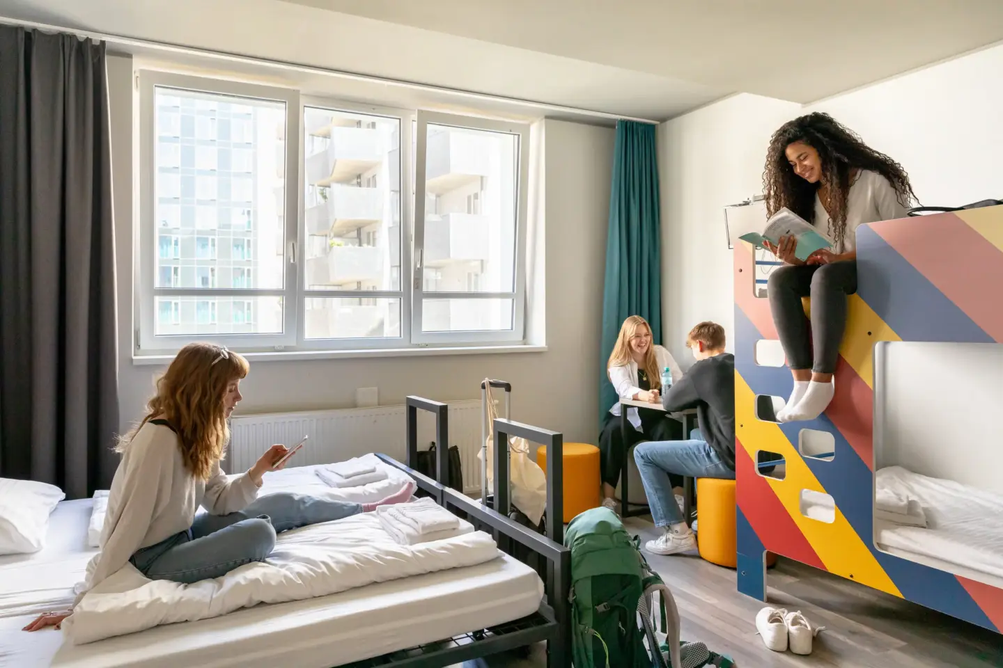 Klassenfahrt Wien - Vierbettzimmer mit Doppelbett und Doppelstockbett