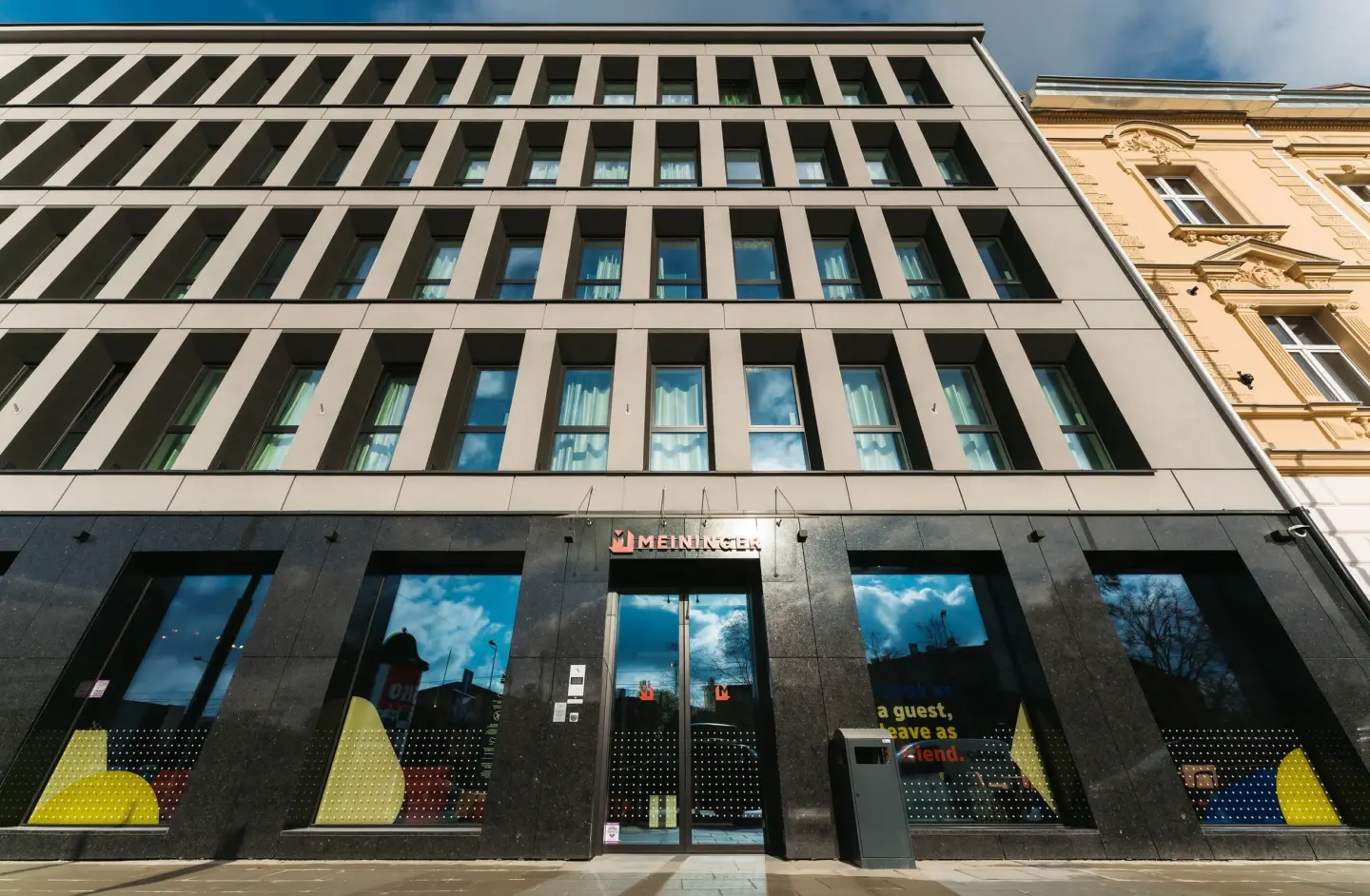 Klassenfahrt Krakau - Eingangsbereich des Hotels