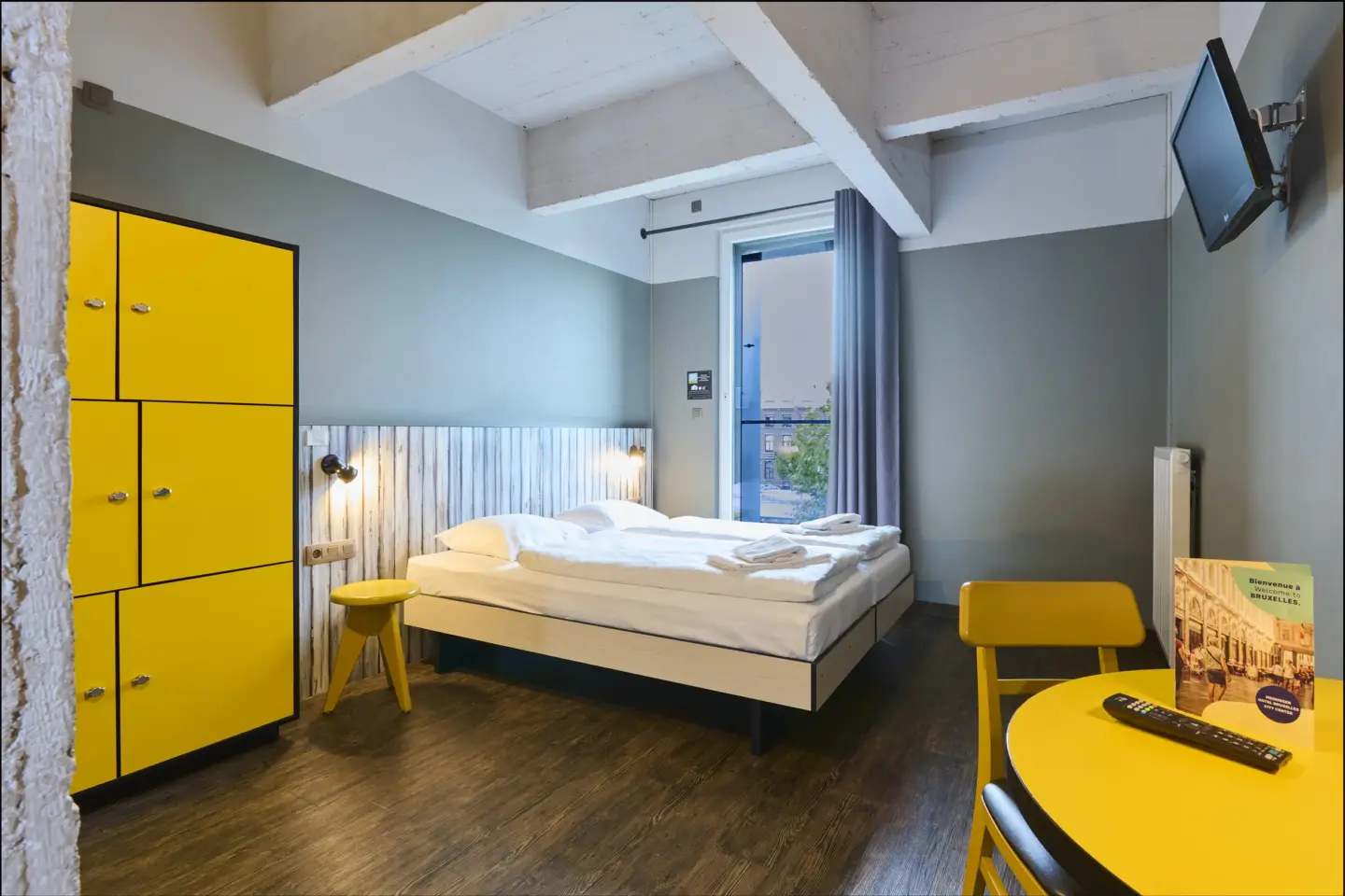 Klassenfahrt Brüssel - Zweibettzimmer mit Doppelbett