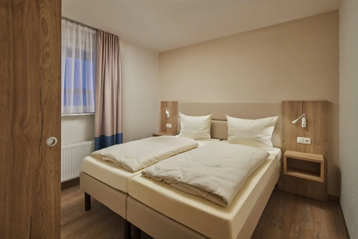 Klassenfahrt Weissenhäuser Strand - Schlafzimmer mit Doppelbett