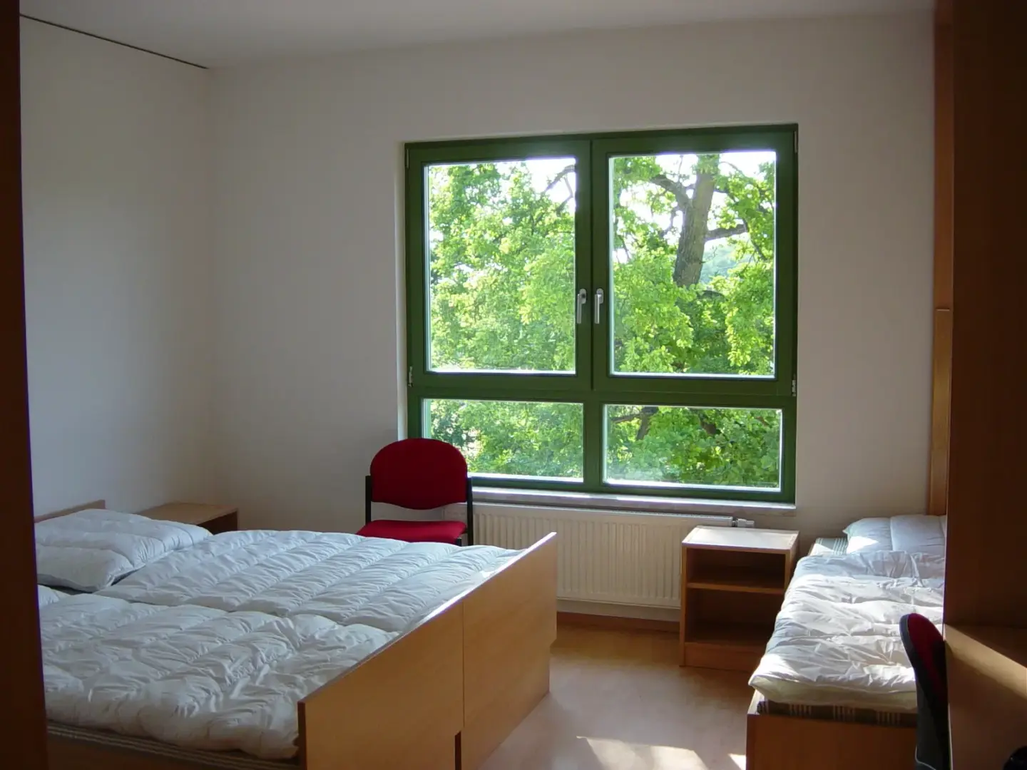 Klassenfahrt Grethen - Mehrbettzimmer mit Doppelbett und Einzelbett