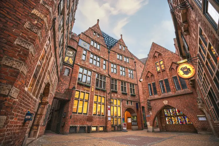 Klassenfahrt nach Bremen - Backsteinhäuser in der Bremer Böttcherstraße