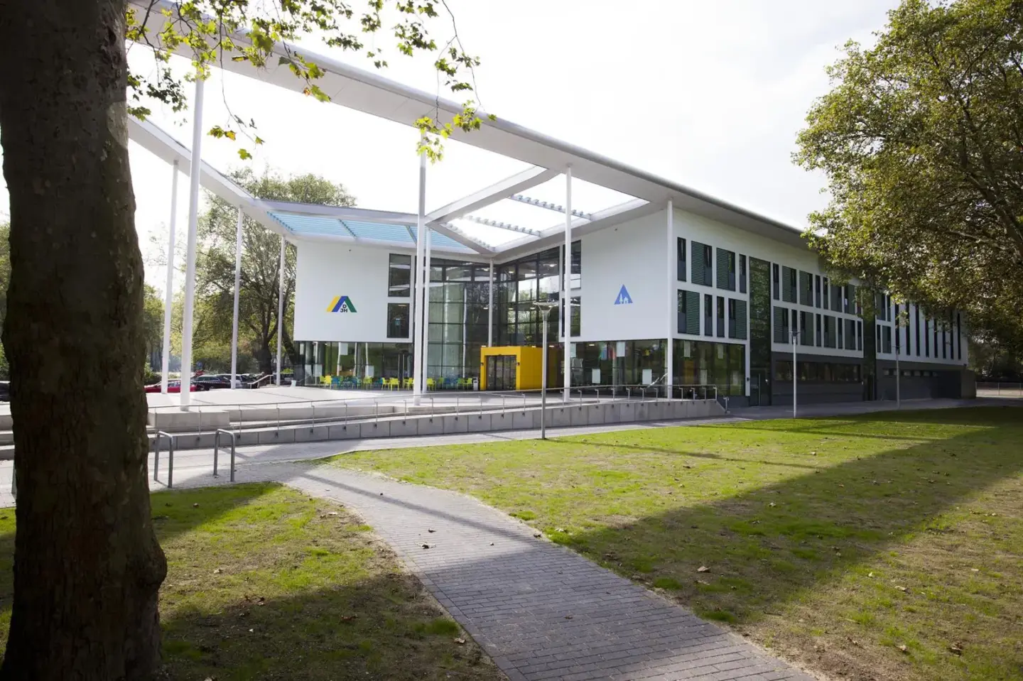 Klassenfahrt Duisburg - Außenansicht der Jugendherberge