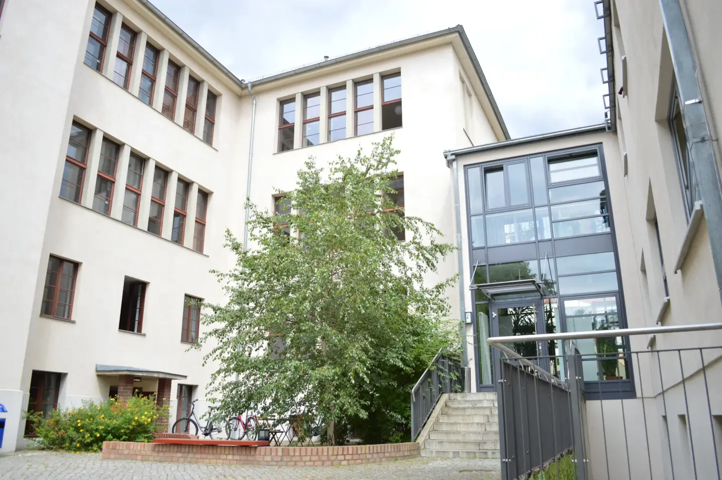Klassenfahrt Potsdam - Außenansicht der Jugendherberge