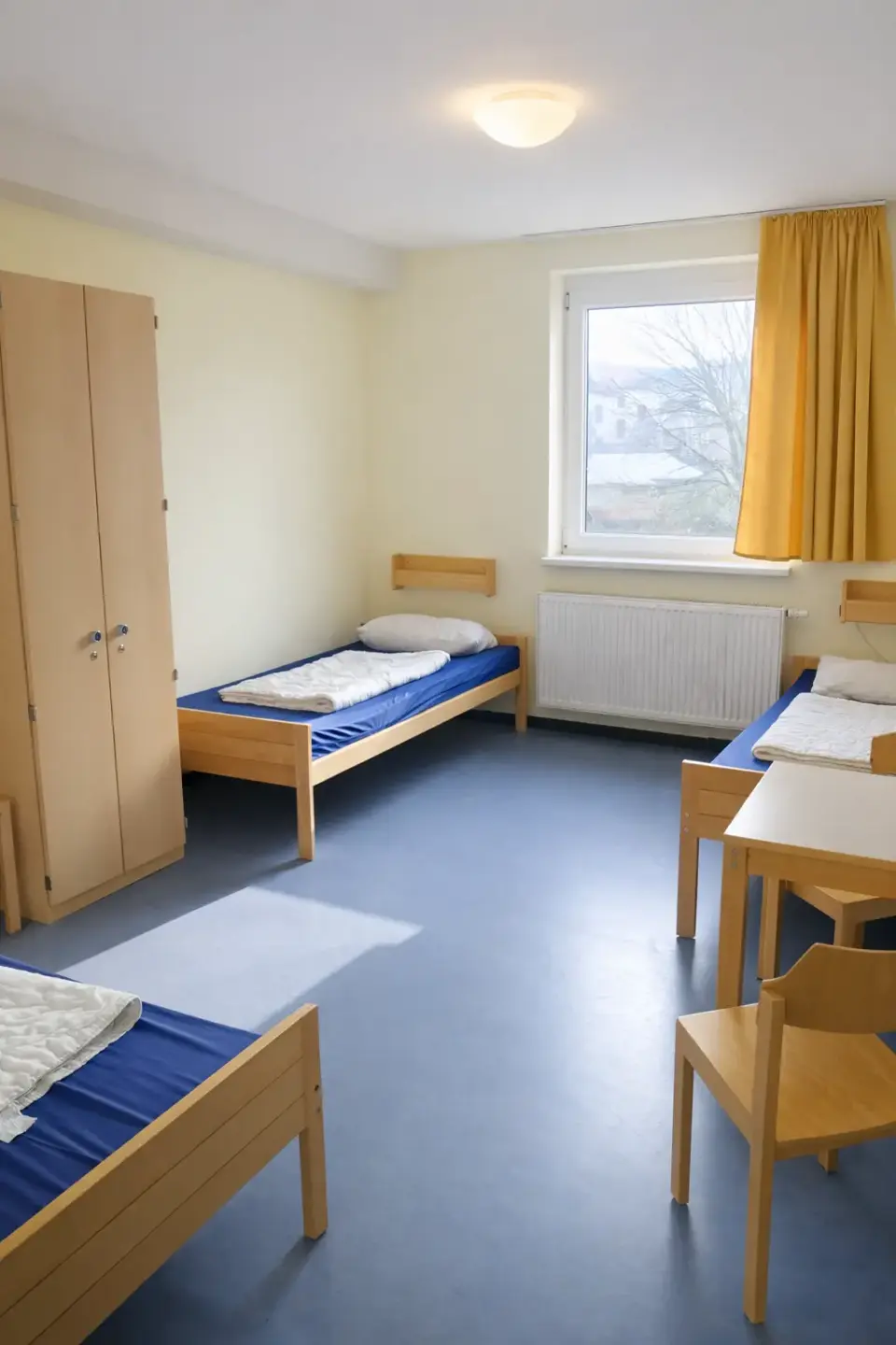 Klassenfahrt Potsdam - Mehrbettzimmer mit drei Einzelbetten