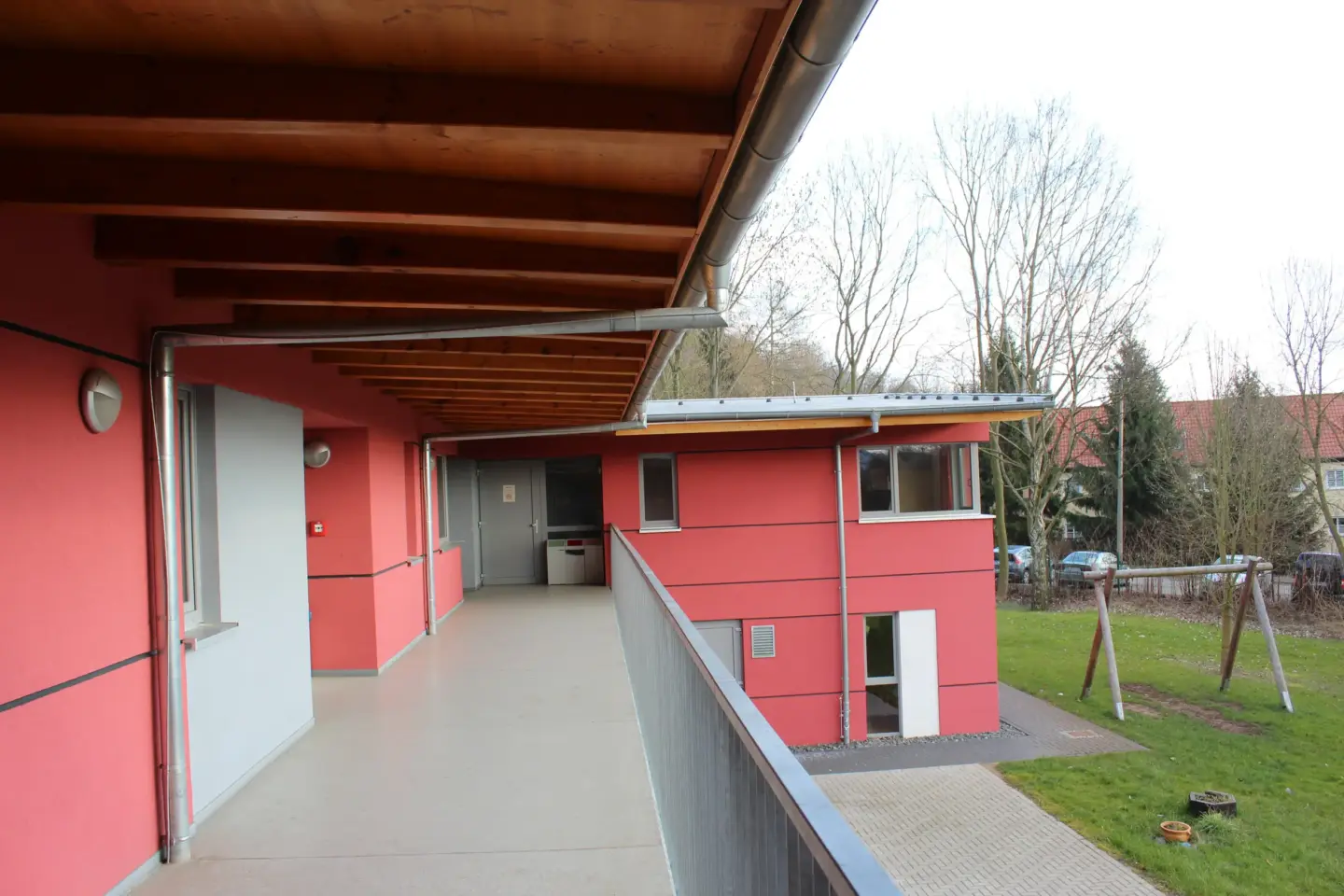 Klassenfahrt Nordhausen - rotes Wohngebäude
